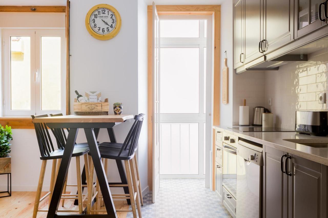 Feel Home In This Stunning Renovated Nest In Graca Lizbona Zewnętrze zdjęcie
